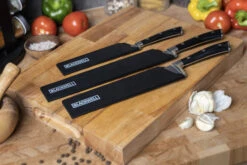 Blackwell Mesbeschermer - Universeel - Zwart - Voor Messen Met Een Lemmet Tot 22 Cm -Keukengerei Winkel 12 Blackwell Messenbeschermers sfeer 1