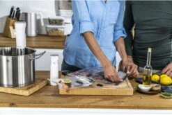 Zwilling Sous Vide Stick Enfinigy - Nauwkeurige Temperatuurinstelling - IPX7 Waterproof - Zwart 25 Zwilling Sous Vide Stick Enfinigy - Nauwkeurige Temperatuurinstelling - IPX7 Waterproof - Zwart -Keukengerei Winkel 4009839546716 10