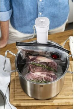 Zwilling Sous Vide Stick Enfinigy - Nauwkeurige Temperatuurinstelling - IPX7 Waterproof - Zwart 26 Zwilling Sous Vide Stick Enfinigy - Nauwkeurige Temperatuurinstelling - IPX7 Waterproof - Zwart -Keukengerei Winkel 4009839546716 11