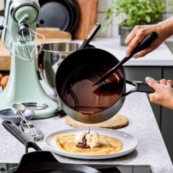 KitchenAid Steelpan Classic Forged - ø 16 Cm / 1.5 Liter - Keramische Anti-aanbaklaag 8 KitchenAid Steelpan Classic Forged - ø 16 Cm / 1.5 Liter - Keramische Anti-aanbaklaag -Keukengerei Winkel 81QE255Mf6L. AC SL1500