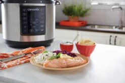 Crockpot Express Slowcooker + Snelkookpan - Uitneembare Binnenpan - 5.6 Liter - CR089 Met Stoommand & Tang) -Keukengerei Winkel CSC051 US Lifestyle Salmon