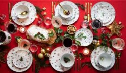 Studio Tavola Kerstservies - Porselein - Rood - 18-delig / 6 Personen 12 Studio Tavola Kerstservies - Porselein - Rood - 18-delig / 6 Personen -Keukengerei Winkel HIT Kerstservies sfeer rood 7