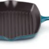 Le Creuset Grillpan Signature - Deap Teal - 26 X 26 Cm - Geëmailleerde Anti-aanbaklaag 2 Le Creuset Grillpan Signature - Deap Teal - 26 X 26 Cm - Geëmailleerde Anti-aanbaklaag -Keukengerei Winkel LC 20190927 HL PS FS 20183266420422 002