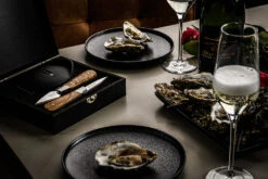 Laguiole Style De Vie Oestermessen Met Oesterhouder Luxury Line Olijfhout 9 Laguiole Style De Vie Oestermessen Met Oesterhouder Luxury Line Olijfhout -Keukengerei Winkel OesterOliveGift 2