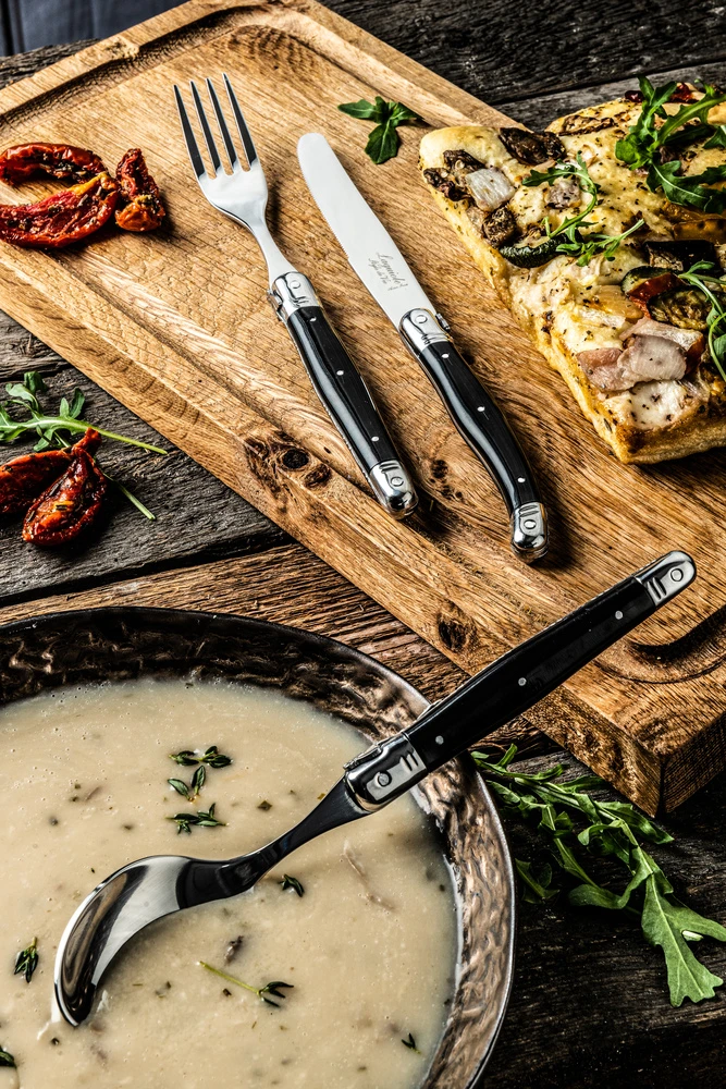 Laguiole Style De Vie Bestekset Premium Line - Zwart - 24 Delig / 6 Personen 4 Laguiole Style De Vie Bestekset Premium Line - Zwart - 24 Delig / 6 Personen - Afbeelding 2