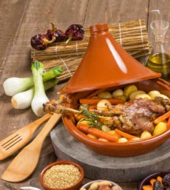Cookinglife Tajine Regas - Aardewerk - Terracotta - ø 32 Cm / 3 Liter 13 Cookinglife Tajine Regas - Aardewerk - Terracotta - ø 32 Cm / 3 Liter -Keukengerei Winkel Tajine sfeer