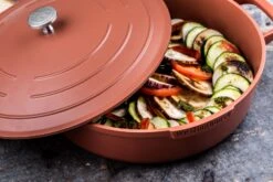 Westinghouse Hapjespan Performance - Rebel Red - ø 28 Cm / 4.1 Liter - Standaard Anti-aanbaklaag -Keukengerei Winkel WCCC0095L28OR 11