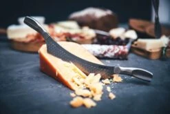 Boska Kaasmes Comté Monaco+ 9 Boska Kaasmes Comté Monaco+ -Keukengerei Winkel Web IMG 5830 d8664096 e67c 4a7d b00a 34b7994cf186 2400x5B15D