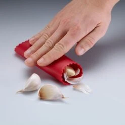 Westmark Knoflookpeller Peel-Fix 8 Westmark Knoflookpeller Peel-Fix -Keukengerei Winkel Westmark Knoflookpeller Peel Fix 3