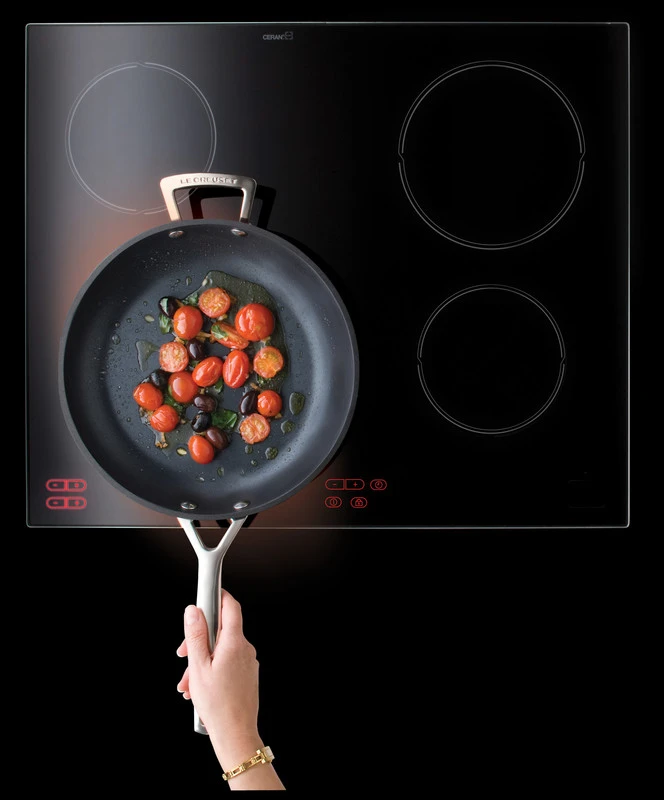 Le Creuset Sauteerpan Les Forgées TNS - ø 30 Cm / 3.7 Liter - Standaard Anti-aanbaklaag 4 Le Creuset Sauteerpan Les Forgées TNS - ø 30 Cm / 3.7 Liter - Standaard Anti-aanbaklaag - Afbeelding 2