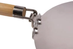 Fernus & Friends Pizza Oven - Voor Fornuis - Pure Polished Aluminium - Voor ø 26 Cm Pizza's 19 Fernus & Friends Pizza Oven - Voor Fornuis - Pure Polished Aluminium - Voor ø 26 Cm Pizza's -Keukengerei Winkel pizza schep detail 2