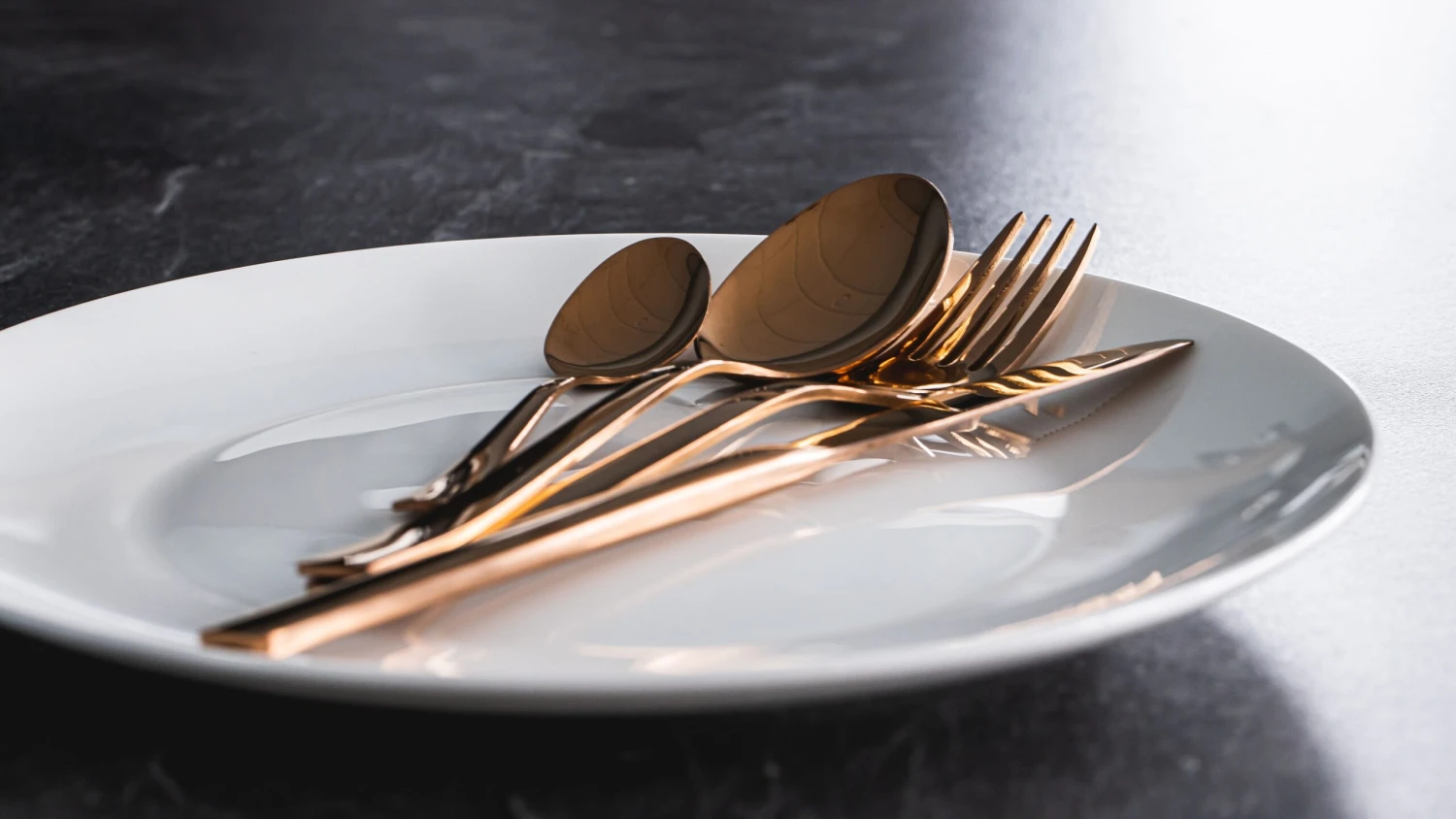 Sareva Bestekset - 24-delig / 6 Personen - Koper 5 Sareva Bestekset - 24-delig / 6 Personen - Koper - Afbeelding 3